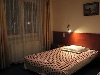 Hotel Julianow 바르샤바