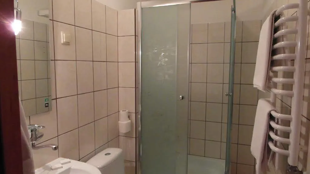 Hotel Julianow 바르샤바